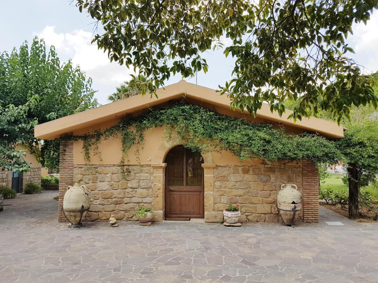 Agriturismo Il Drago Mirabella Imbaccari 外观 照片