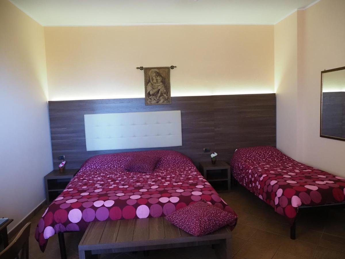 Agriturismo Il Drago Mirabella Imbaccari 外观 照片